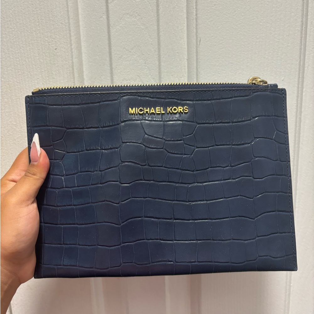 Michael kors jet set travel zip clutch navy